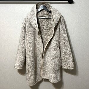 Urban Outfitters Fuzzy/ Teddy Oversized Hooded Jacket - M/L